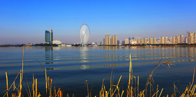 水上新城(金卫国摄影).JPG